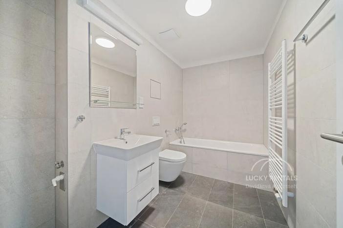 Pronájem bytu 2+kk, Praha - Chodov, Líbalova, 43 m2