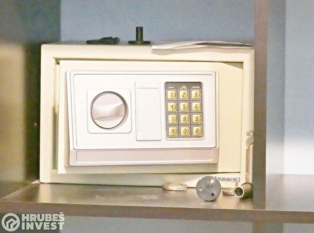 Pronájem bytu 3+1, Hradec Králové, Bratří Štefanů, 61 m2