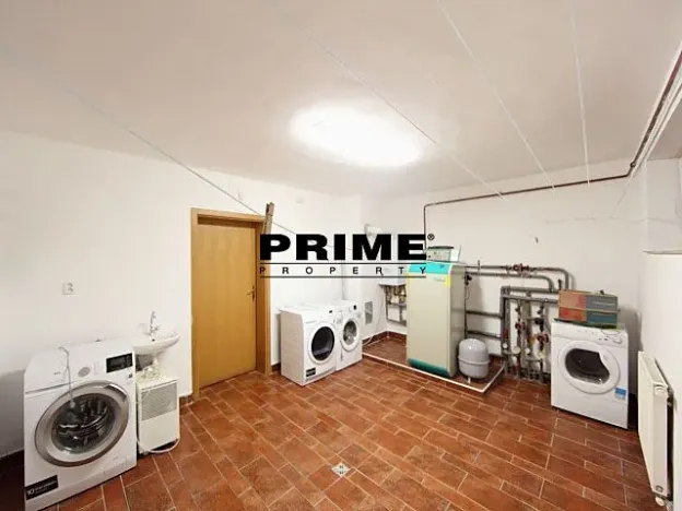 Pronájem rodinného domu, Praha - Nebušice, Ke strži, 360 m2