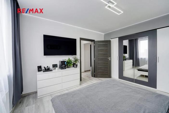 Prodej bytu 1+1, Chodová Planá, 35 m2