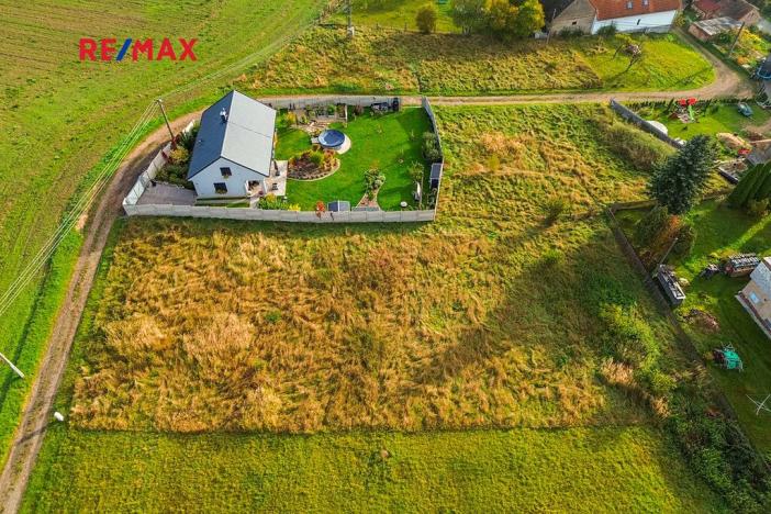 Prodej pozemku pro bydlení, Chomle, 783 m2