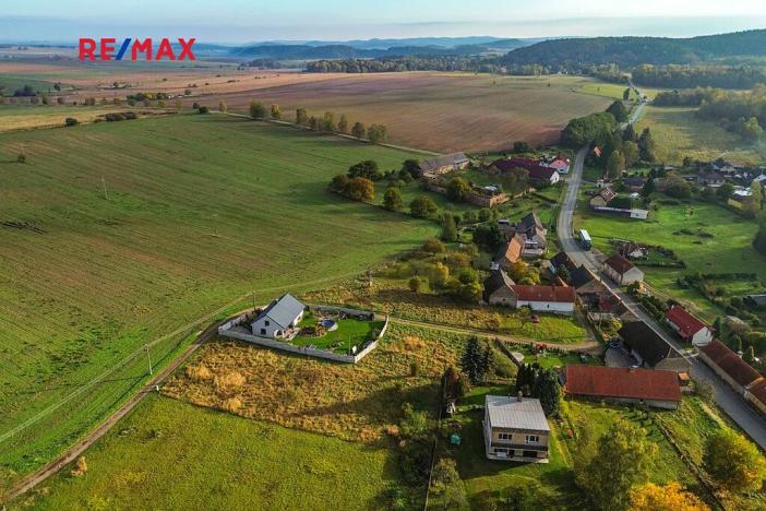 Prodej pozemku pro bydlení, Chomle, 783 m2