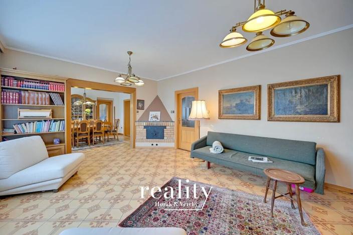 Prodej rodinného domu, Hodonice, U Pošty, 480 m2