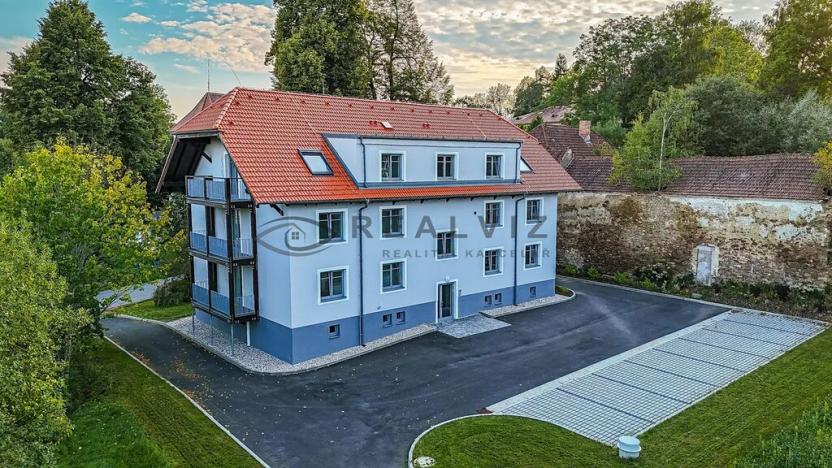 Prodej vícegeneračního domu, Horní Planá, 620 m2