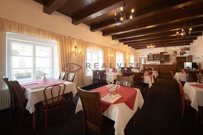 Prodej vícegeneračního domu, Nové Hrady, 880 m2