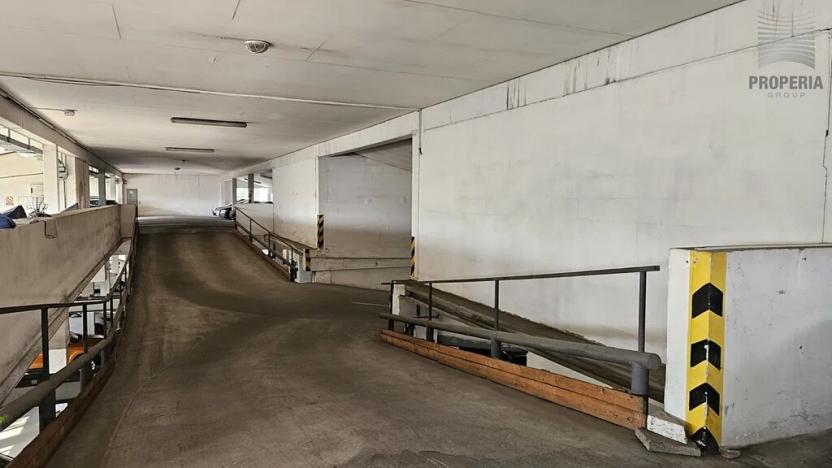 Prodej garážového stání, Brno, Voroněžská, 13 m2