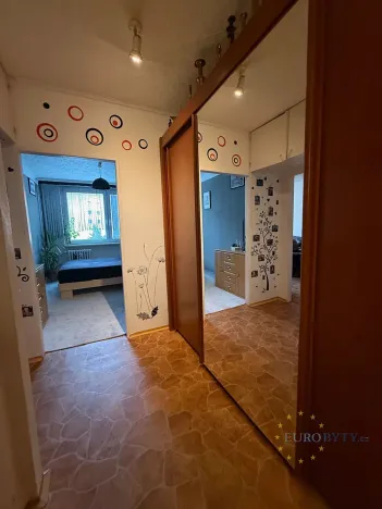Prodej bytu 2+kk, Praha - Horní Měcholupy, Veronské nám., 45 m2