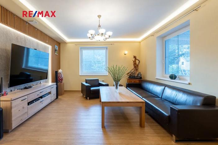 Prodej rodinného domu, Jesenice, Zdiměřická, 250 m2