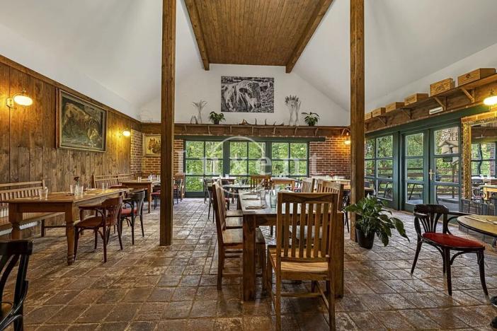 Prodej komerční nemovitosti, Stříbrná Skalice, 1700 m2