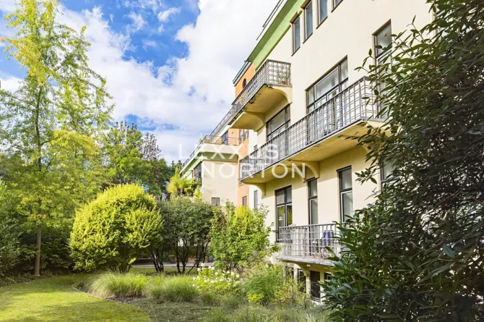 Prodej bytu 6+kk a větší, Praha - Bubeneč, Rooseveltova, 386 m2