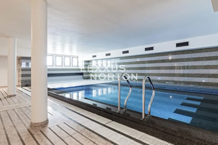 Prodej bytu 6+kk a větší, Praha - Bubeneč, Rooseveltova, 386 m2