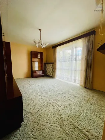 Prodej bytu 3+1, Karlovy Vary, Šumavská, 66 m2