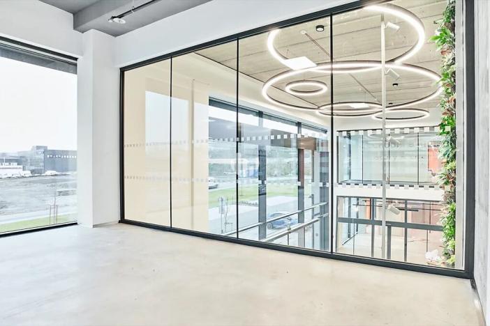 Pronájem kanceláře, Praha - Vysočany, Poděbradská, 200 m2