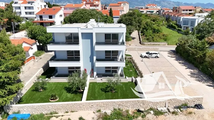 Prodej bytu 3+kk, Novalja, Chorvatsko, 82 m2