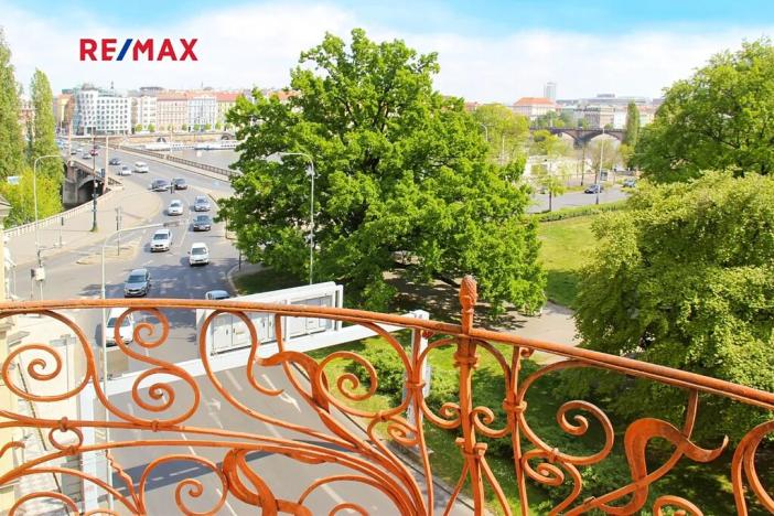 Prodej atypického bytu, Praha - Smíchov, Dienzenhoferovy sady, 119 m2