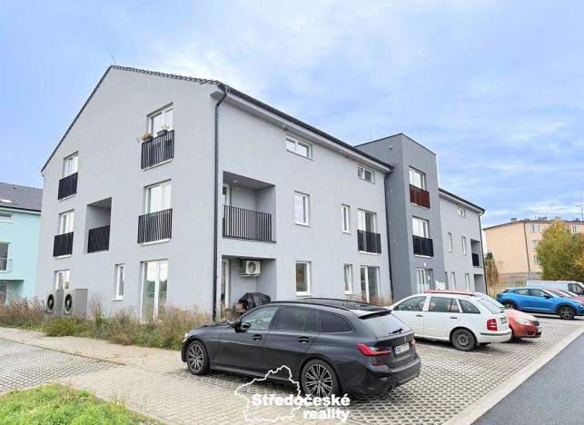Pronájem bytu 1+kk, Uhlířské Janovice, Hrnčířská, 35 m2
