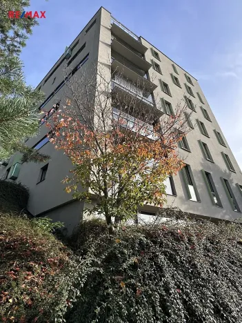 Pronájem bytu 2+kk, Praha - Podolí, V rovinách, 67 m2