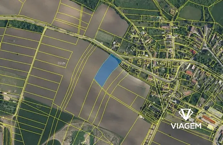 Prodej podílu pole, Dobrovice, 3296 m2