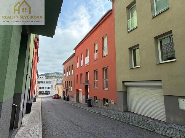 Prodej bytu 2+kk, Náchod, Šafránice, 86 m2