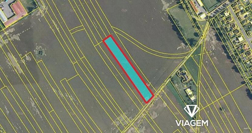 Prodej podílu pole, Chrast, 942 m2