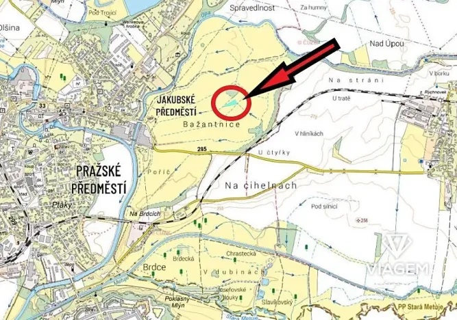 Prodej podílu pole, Jaroměř, 688 m2