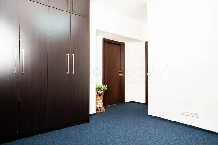 Prodej bytu 2+1, Praha - Žižkov, Biskupcova, 72 m2