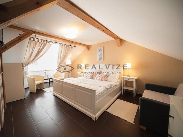 Prodej ubytování, Nové Hrady, 880 m2