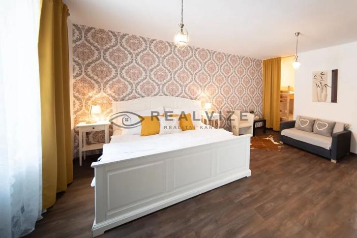 Prodej ubytování, Nové Hrady, 880 m2