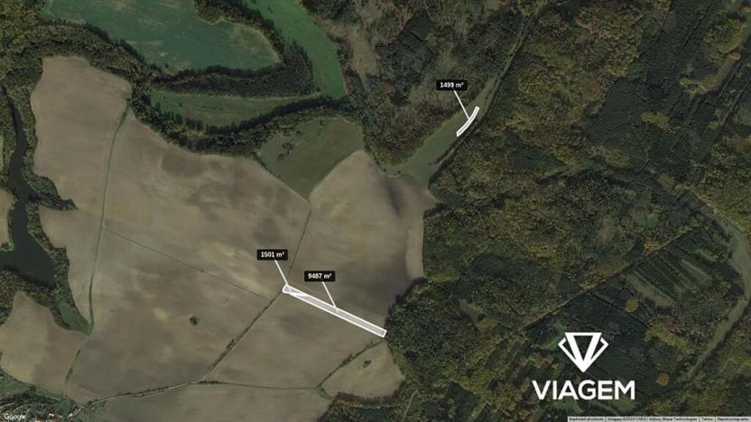 Prodej podílu pole, Hostim, 1387 m2