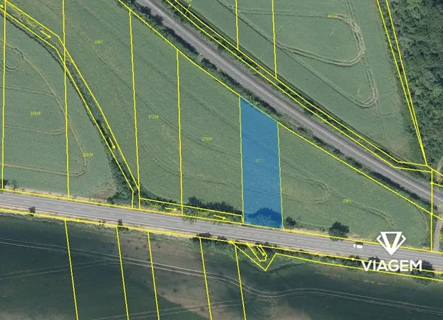 Prodej podílu pole, Křesín, 623 m2