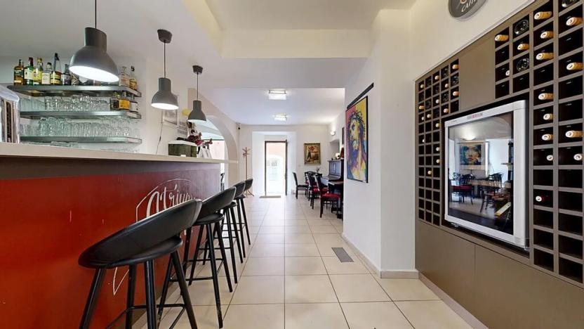 Prodej obchodního prostoru, Chrudim, Resselovo náměstí, 121 m2