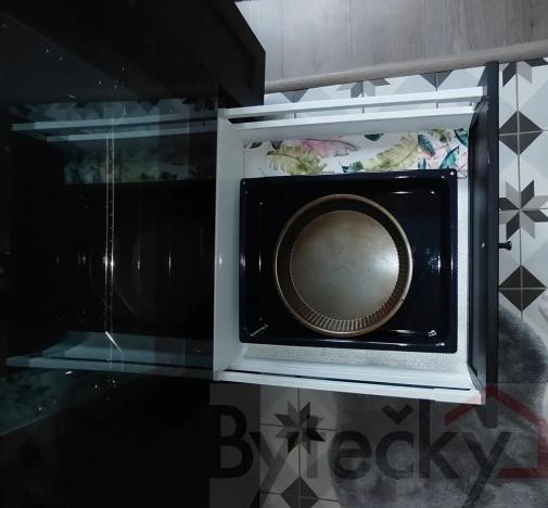 Pronájem bytu 1+kk, Praha - Břevnov, Vodňanského, 24 m2