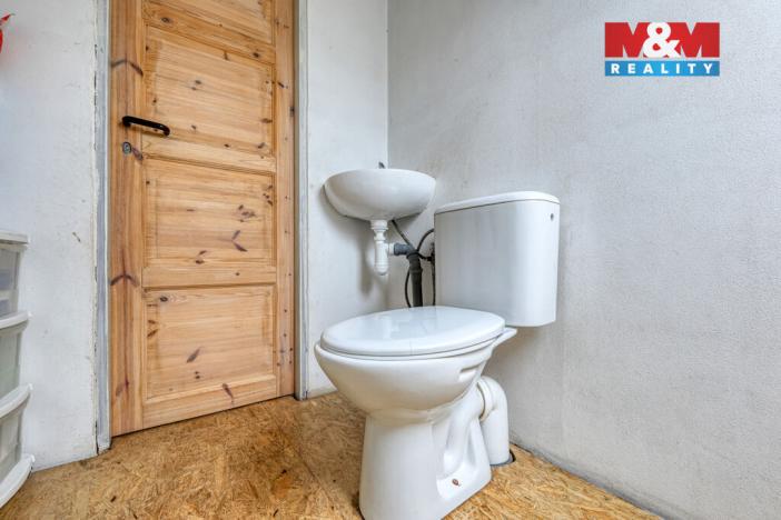 Prodej rodinného domu, Cebiv, 360 m2