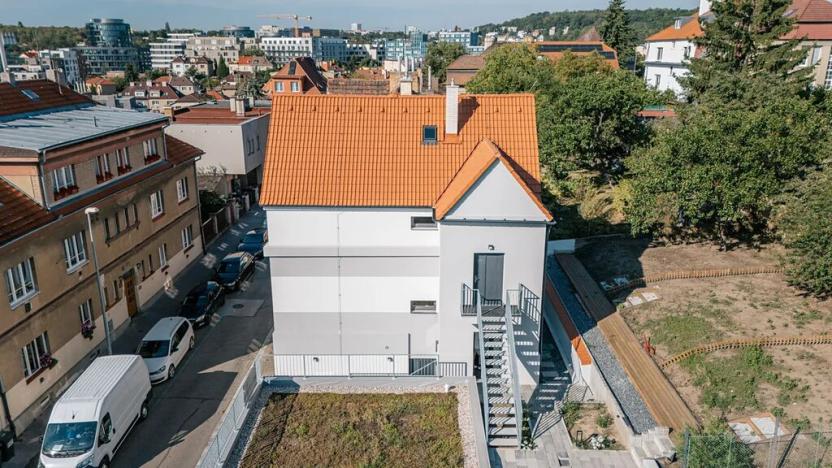 Prodej bytu 3+kk, Praha, Na Farkáně III, 80 m2