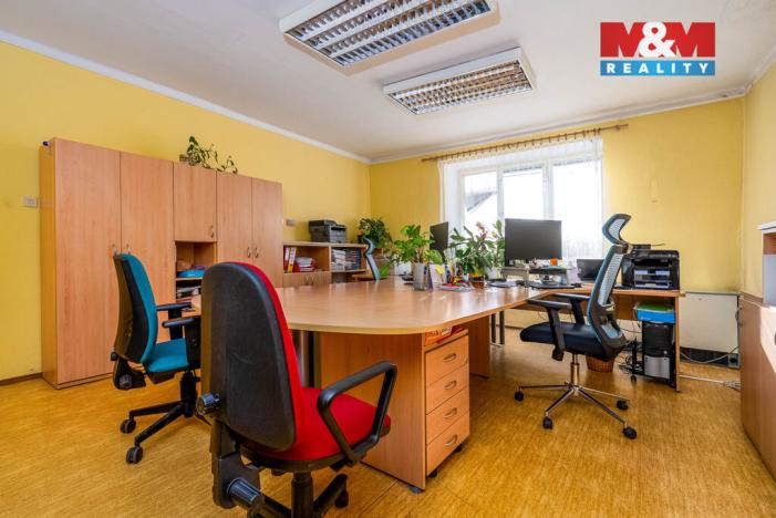 Prodej kanceláře, Oskořínek, Družstevní, 850 m2