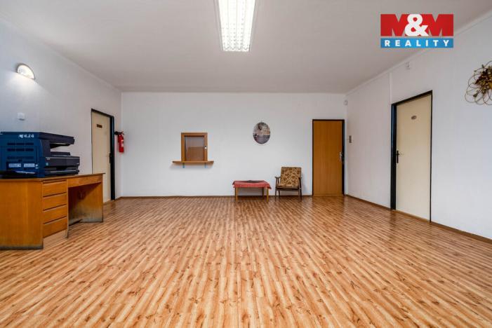 Prodej kanceláře, Oskořínek, Družstevní, 850 m2