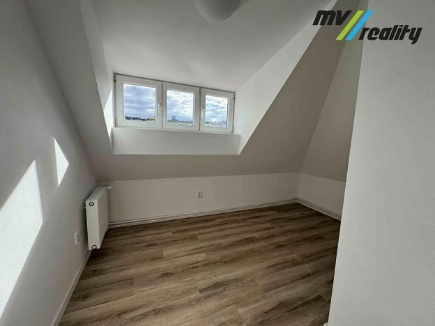 Pronájem bytu 2+kk, Praha - Břevnov, Cvičebná, 32 m2