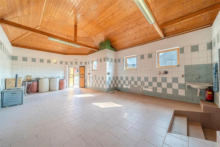 Prodej komerční, Velké Bílovice, 508 m2