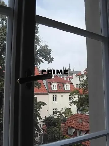 Pronájem bytu 3+1, Praha - Malá Strana, Hroznová, 73 m2