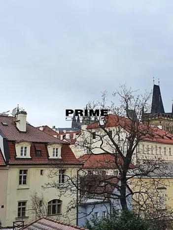 Pronájem bytu 3+1, Praha - Malá Strana, Hroznová, 73 m2