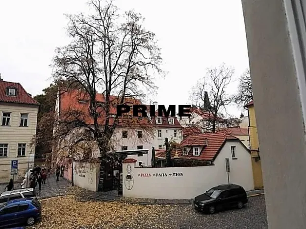 Pronájem bytu 3+1, Praha - Malá Strana, Hroznová, 73 m2