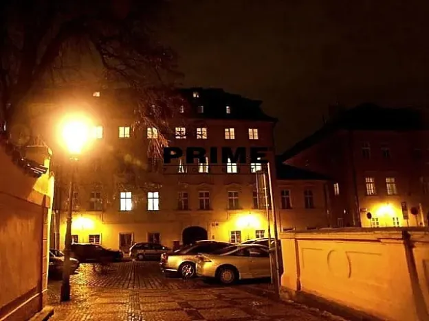 Pronájem bytu 3+1, Praha - Malá Strana, Hroznová, 73 m2