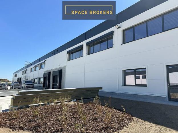 Pronájem skladu, Tuchoměřice, 2889 m2