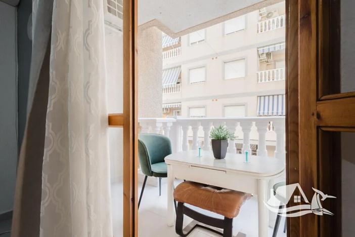 Prodej bytu 3+kk, Torrevieja, Španělsko, 48 m2