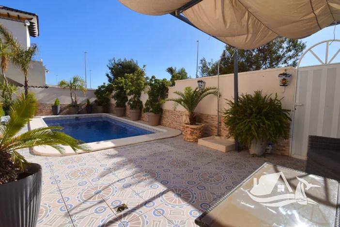 Prodej vily, Orihuela, Španělsko, 103 m2