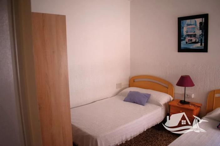 Prodej vícegeneračního domu, Los Alcázares, Španělsko, Calle Alicante, 1300 m2