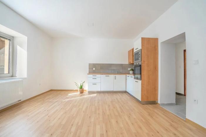 Prodej bytu 2+kk, Úpice, 3. května, 49 m2