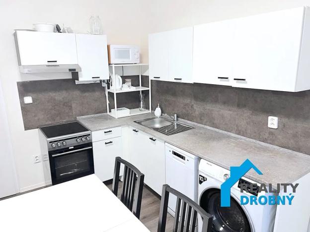 Pronájem bytu 3+kk, Děčín, Na Pěšině, 66 m2