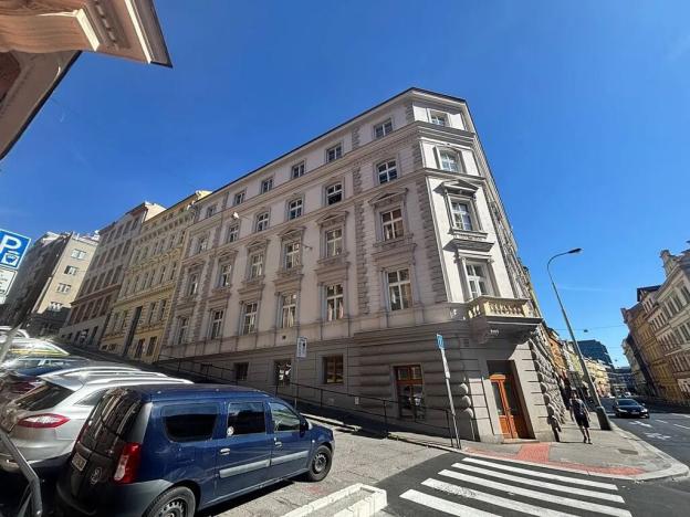 Pronájem obchodního prostoru, Praha - Smíchov, Plzeňská, 295 m2