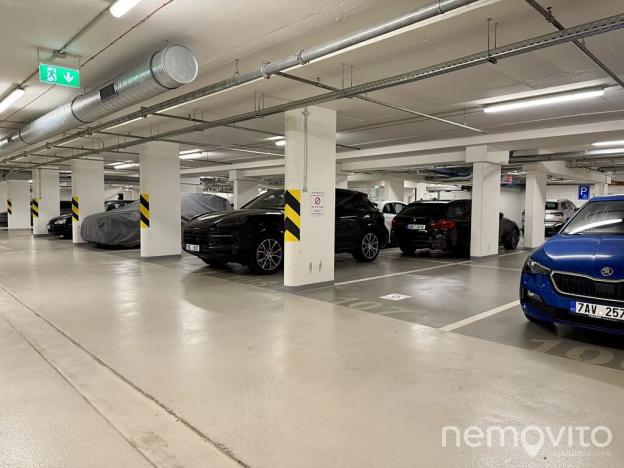 Prodej garážového stání, Praha - Karlín, U Mlýnského kanálu, 13 m2